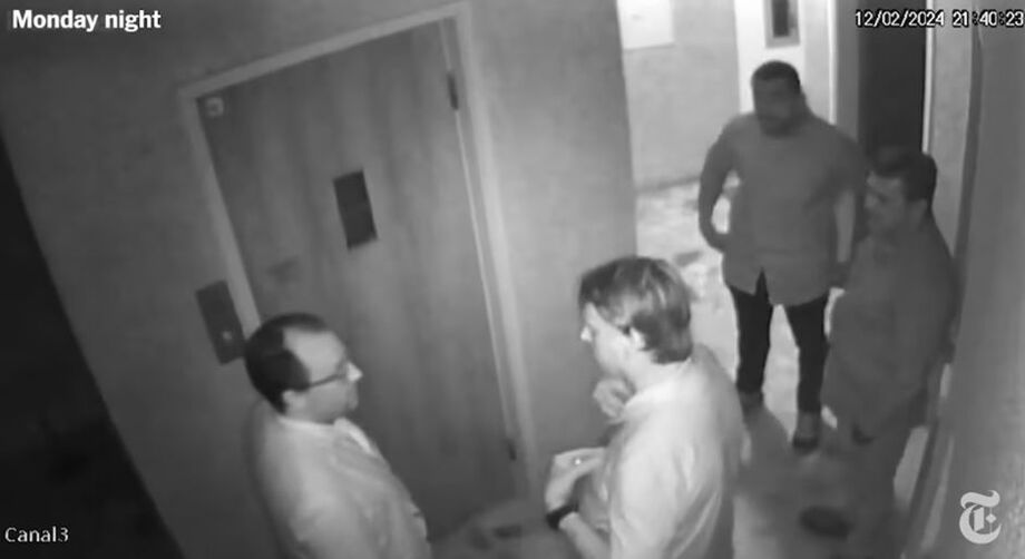 Bolsonaro flagrado em imagens na embaixada da Hungria, segundo NYT