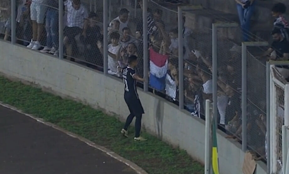 Corinthians não convence, mas vence amistoso tenso contra o Londrina com dois gols de Romero