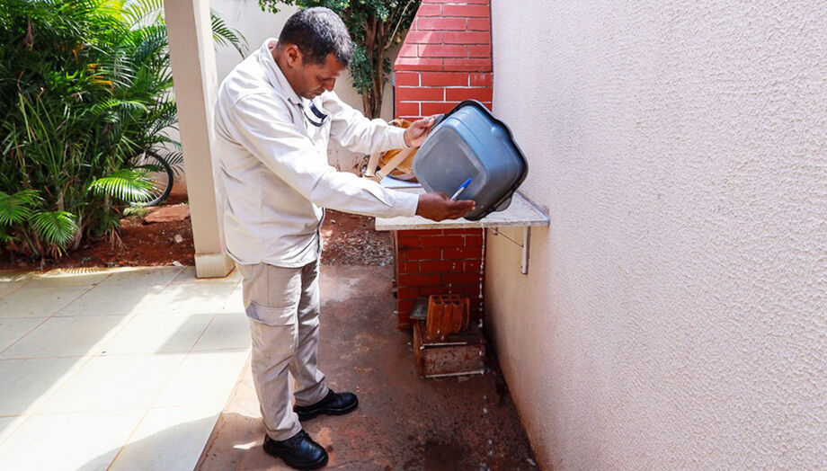 Mato Grosso do Sul já registrou mais de 19 mil casos prováveis de dengue e 29 óbitos em 2024. A vacinação segue sendo prioridade para crianças e adolescentes entre 10 e 14 anos, e a SES alerta para o aumento dos casos de Chikungunya no estado