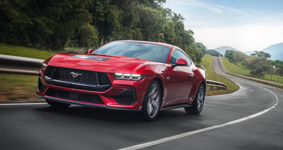 Nova geração do muscle car tem motor V8 de 488 cv e visual renovado