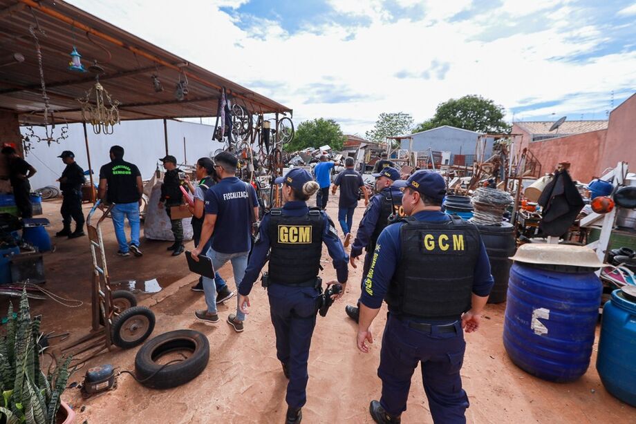 Operação Ferro-Velho: Ação conjunta fiscaliza estabelecimentos na região do Anhanduizinho
