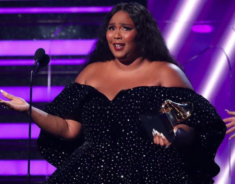 Lizzo fará evento ao vivo para lançar seu novo álbum, 'Special'.