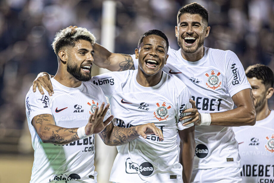 Corinthians decide rápido, conta com afável São Bernardo e avança na Copa do Brasil