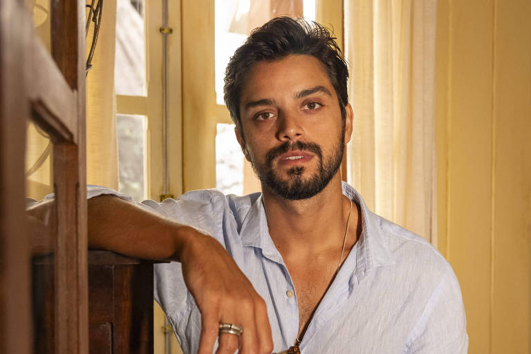 José Venâncio (Rodrigo Simas).