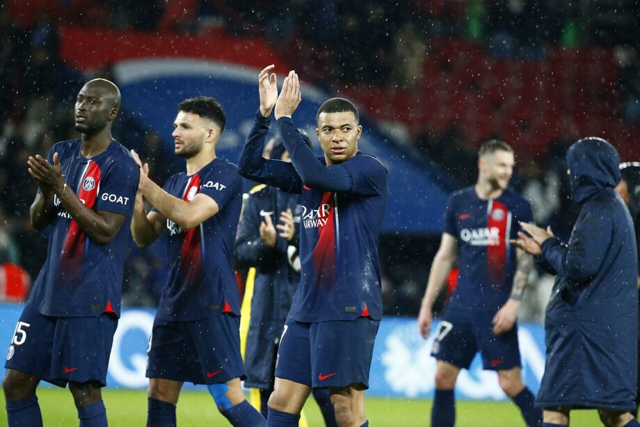 Com time misto, PSG só empata em casa, adia título e pode ser campeão no domingo