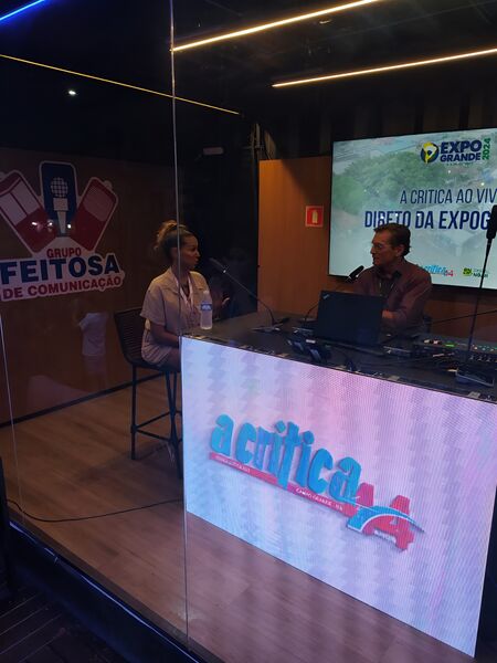 Rafaellen Duarte em entrevista ao jornal A Crítica