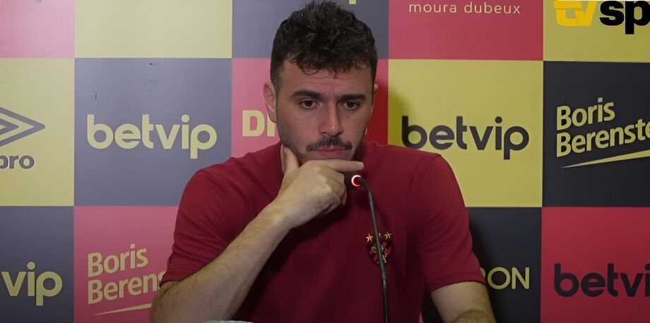 Mariano Soso é o técnico do Sport