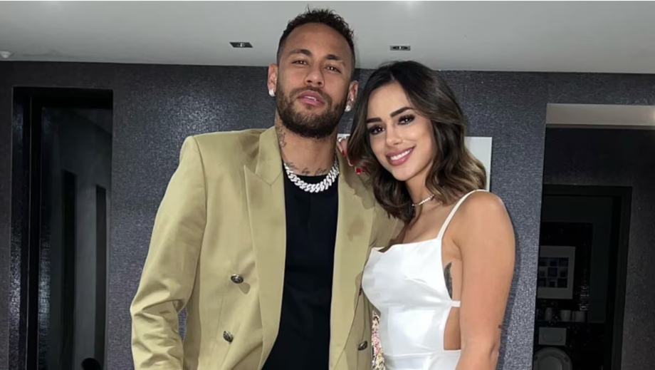 Bruna Biancardi é homenageada por Neymar em aniversário de 30 anos.