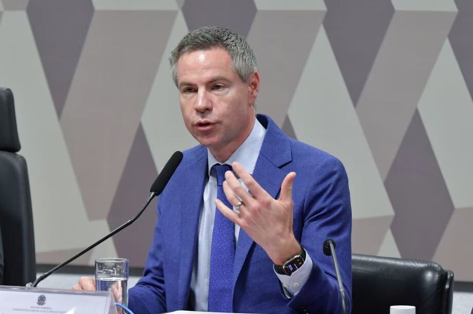 Comissão de Comunicação e Direito Digital (CCDD) realiza audiência pública para debater a interferência de autoridades brasileiras sobre as plataformas de rede social. Jornalista Michael Shellenberger em pronunciamento à mesa