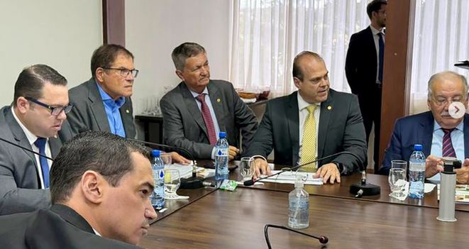 Marcelo Bertoni, e outras autoridades estiveram nesta manhã na CNA discutindo sobre o Pacote Anti-Invasão da Câmara dos Deputados