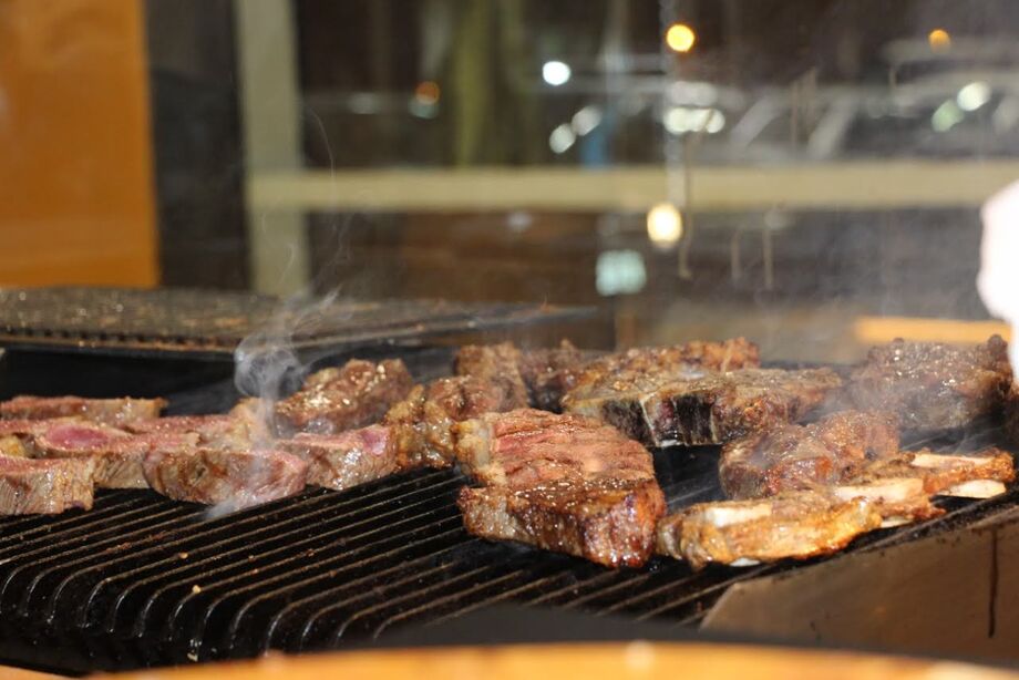 Churrasco está entre os pratos mais consumidos pelos brasileiros