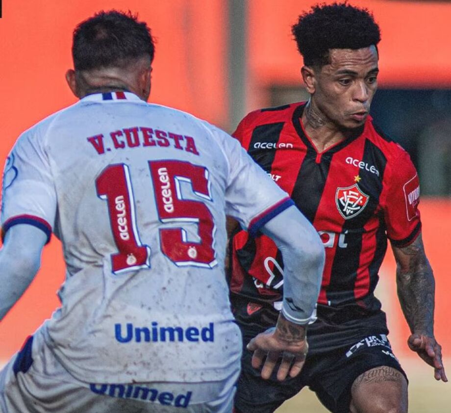 Clássico entre Vitória e Bahia termina empatado no Barradão.