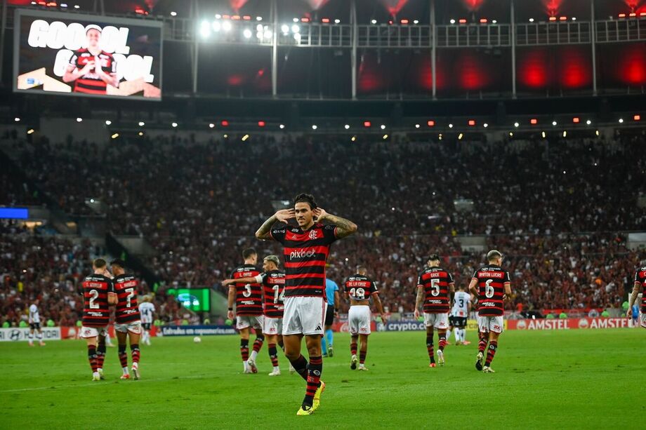 Flamengo vence o Palestino e dorme na liderança do Grupo E da Libertadores