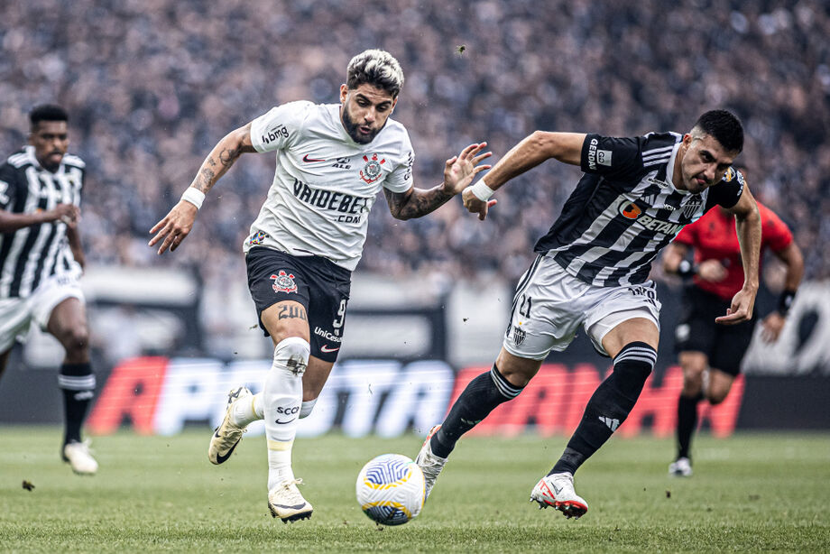 Corinthians volta a decepcionar e fica no empate em casa diante do Atlético-MG