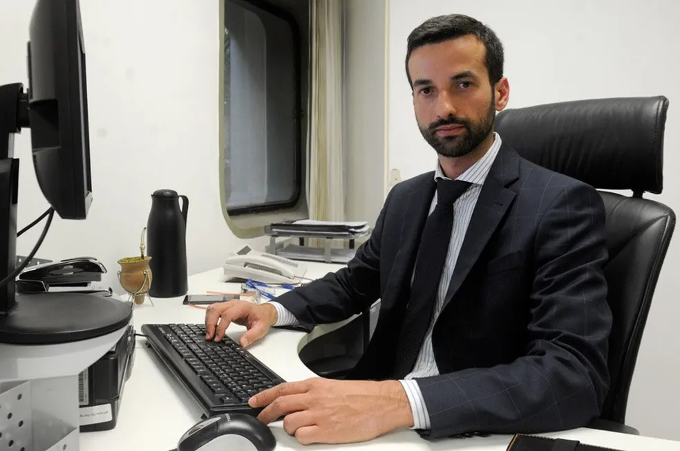 Salário mínimo em 2028 é de R$ 1.772, esclarece secretário do Orçamento