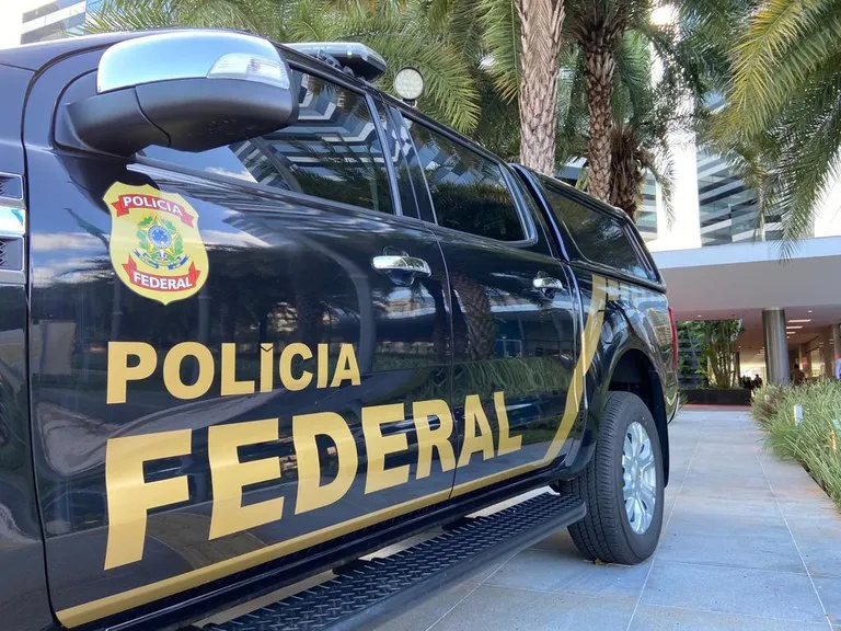 Carro da Polícia Federal