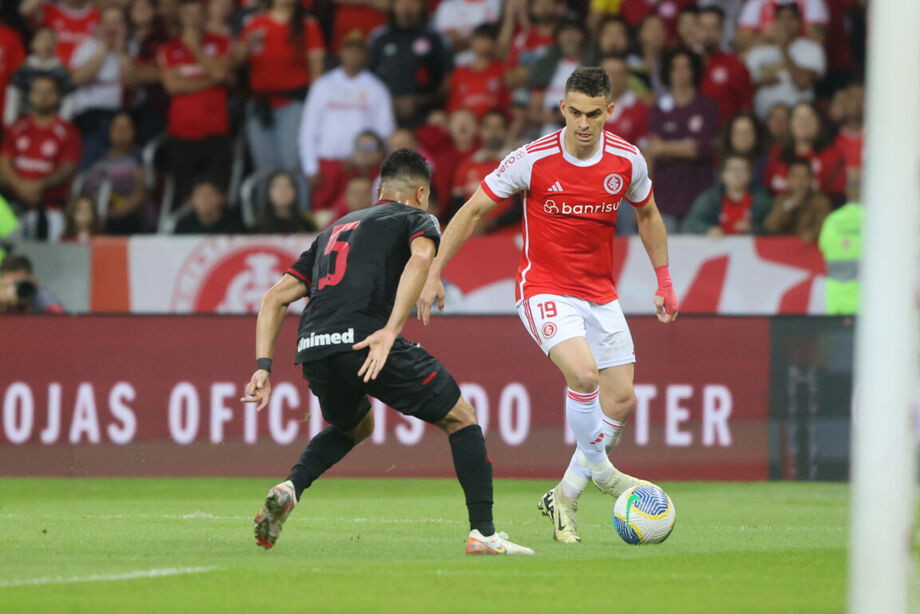 Internacional joga só um tempo e busca empate com o Atlético-GO no Beira-Rio