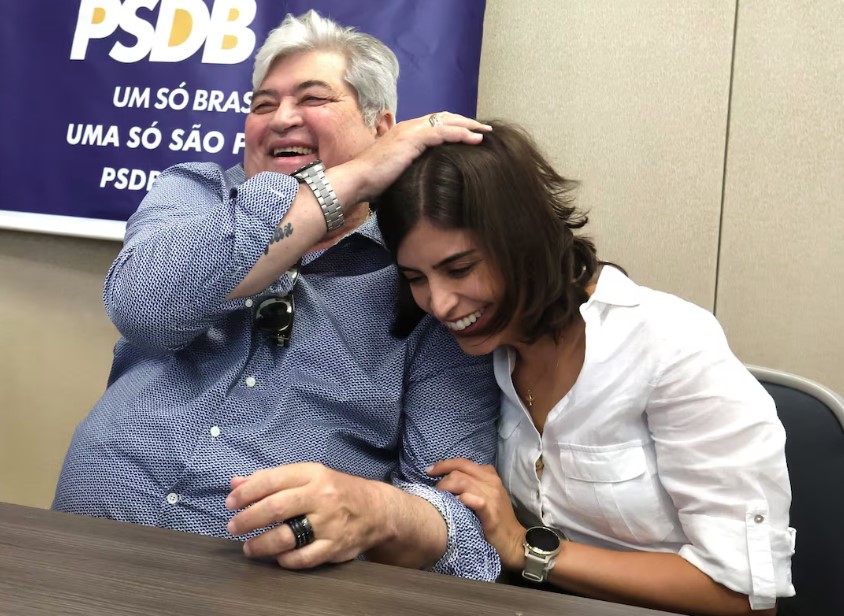 Deputada Tabata Amaral, pré-candidata à Prefeitura, participa do ato de filiação do apresentador José Luiz Datena ao PSDB