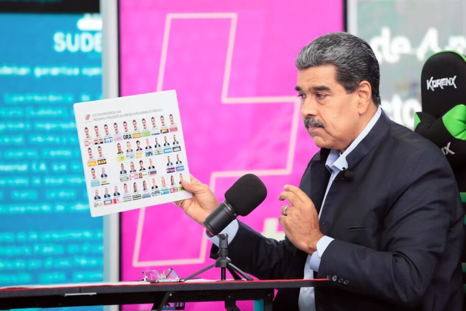 Maduro, durante o programa 'Con Maduro +', apresentou a prévia da cédula eleitoral das eleições marcadas para o dia 28 de julho, chamando atenção pela quantidade de vezes que seu rosto aparece