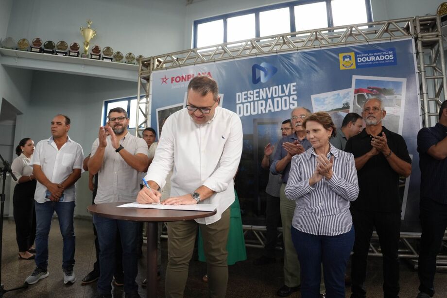 Prefeito Alan Guedes oficializa investimentos de mais de R$ 23 milhões em Dourados
