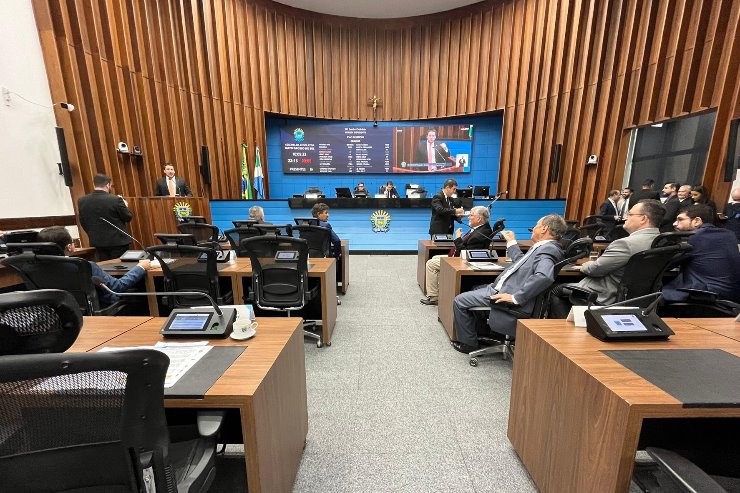 A proposta, que será analisada pelos deputados em Plenário, é apresentada em complemento à revisão geral anual a ser concedida pelo Estado