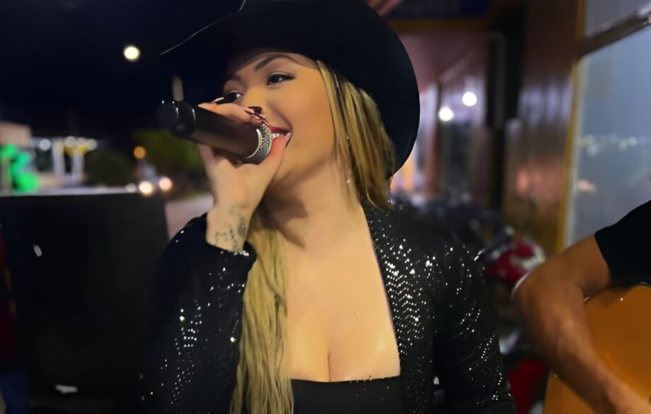 Quem foi Ana Paula Vieira, cantora que morreu em acidente em Rondônia?
