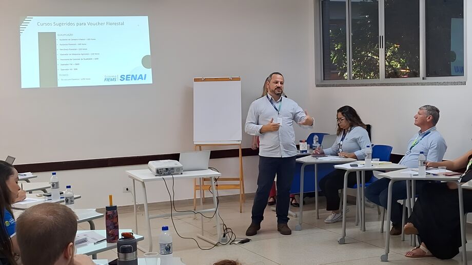Senai realiza primeira reunião do Comitê Técnico da Escola Florestal para debater mão de obra