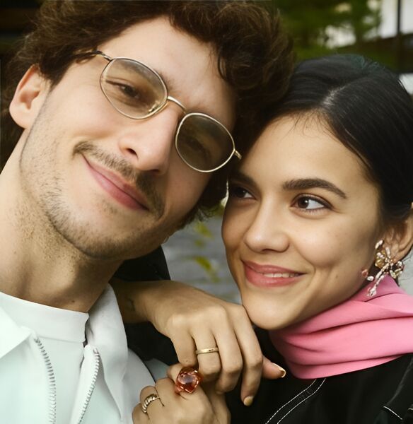 Quem é Jullio Reis, modelo e noivo de Manu Gavassi?