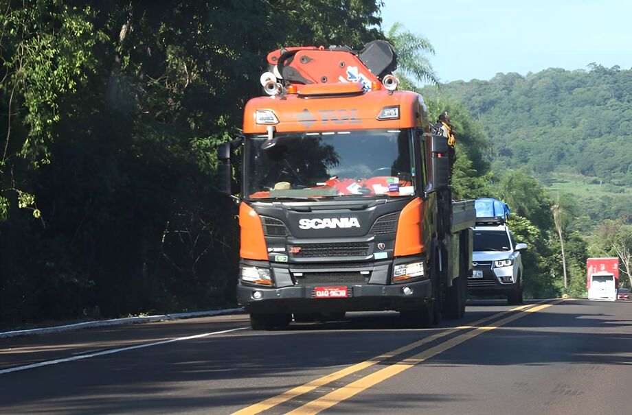 Veículos transportando doações para os municípios do RS afetados pelas chuvas terão isenção de ICMS e livre passagem nos postos fiscais do MS.