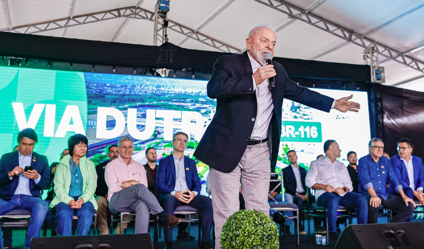 Lula pediu solidariedade pelas mortes de mulheres e crianças e criticou Israel.