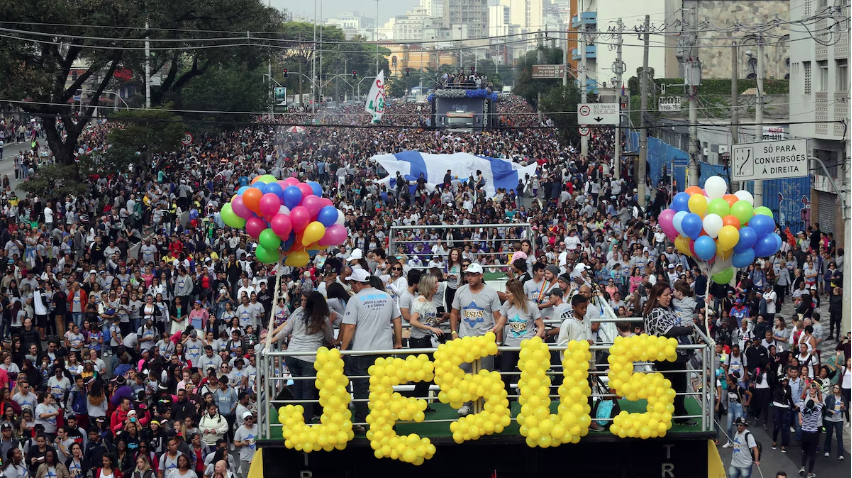 Organizada por igrejas evangélicas, a Marcha para Jesus é considerada o maior evento cristão do mundo.