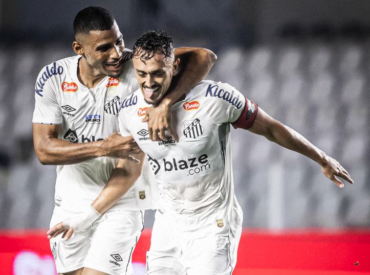 Santos ganha a terceira na Série B, divide liderança com Sport e empurra Guarani para lanterna