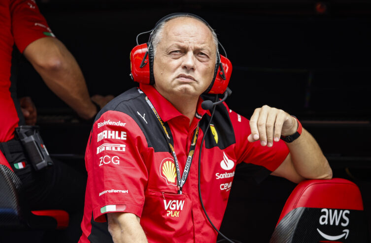 Chefe da Ferrari vê equipe e também a McLaren com chances de superar a Red Bull na temporada
