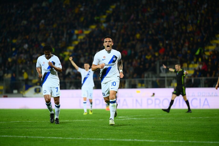 Artilheiro do Italiano, Lautaro quebra jejum e Inter goleia o Frosinone antes de 'jogo da taça'
