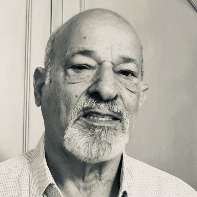 Engenheiro pioneiro em telecomunicações, Mauro de Castro foi homenageado na 80ª Semana Oficial da Engenharia e da Agronomia.