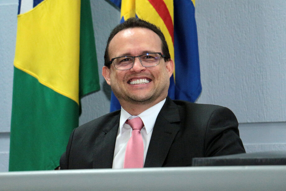Lívio Viana de Oliveira Leite, conhecido como Dr. Lívio