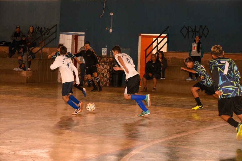 Nas oitavas de final do futsal masculino, 47º Jeres reúne 120 alunos da REME