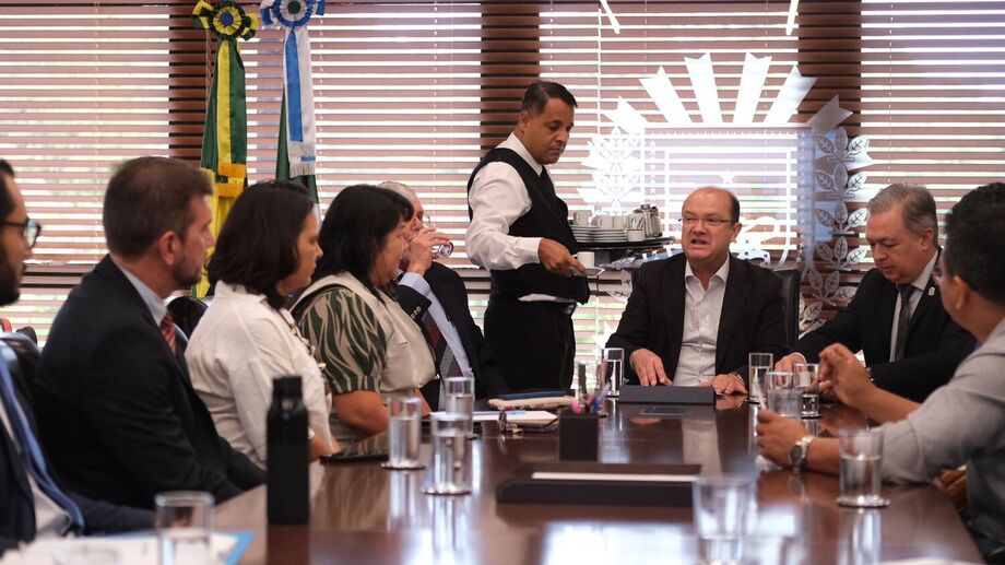 Reunião entre presidente da Funai e governador em exercício de Mato Grosso do Sul.
