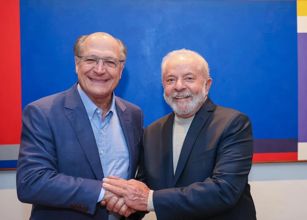 Alckmin enaltece relação com Lula e desconversa sobre eleições
