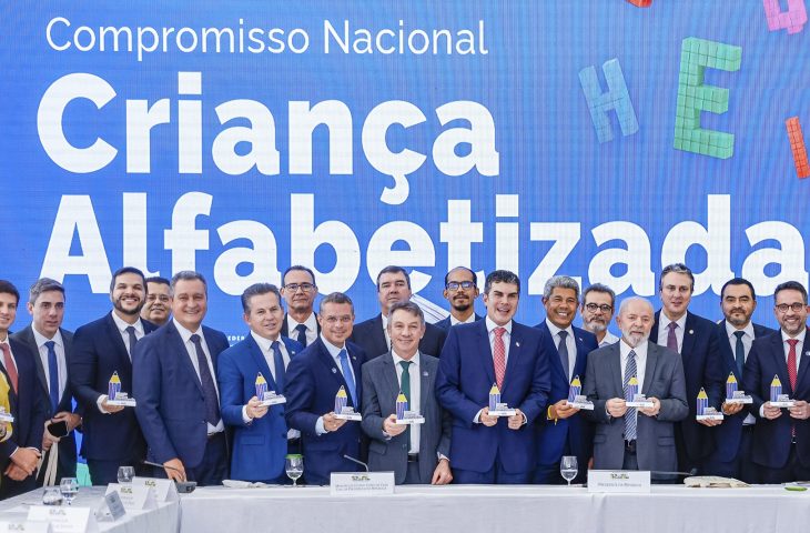 O governador Eduardo Riedel participou da solenidade realizada em Brasília