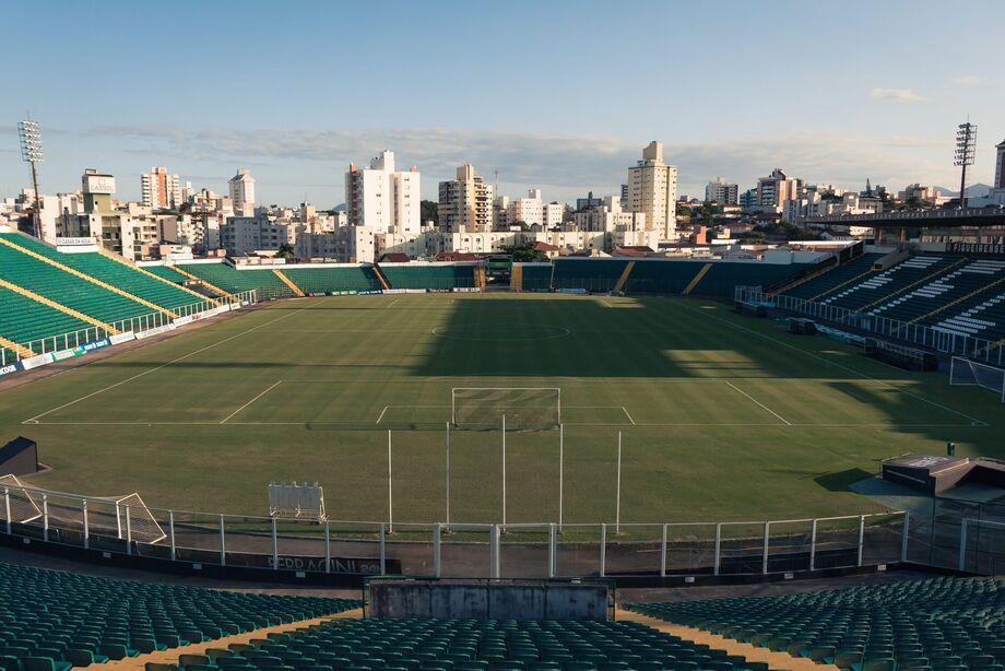 Inter entra em contato com o Figueirense e estuda mandar jogos no Orlando Scarpelli