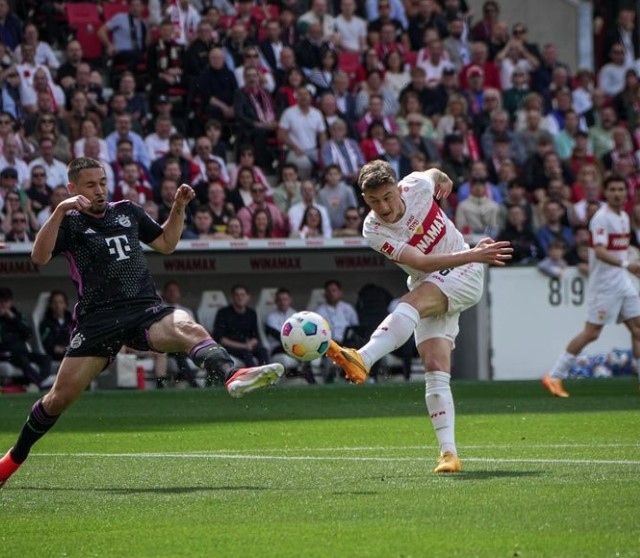 A derrota deixou o Bayern com 69 pontos, apenas dois a mais do que o Stuttgart