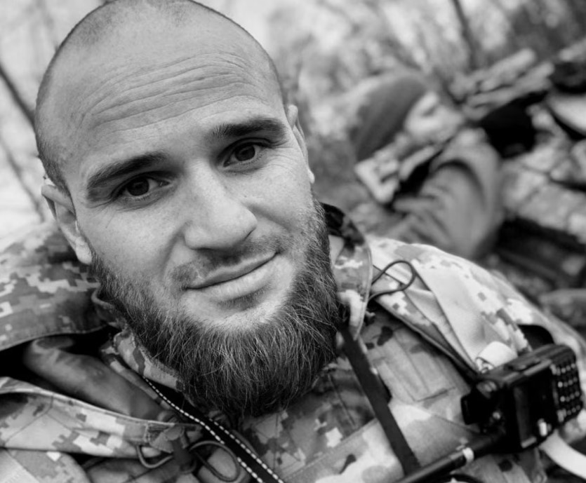 Ex-halterofilista Oleksandr Pielieshenko morre aos 30 anos durante guerra entre Rússia e Ucrânia.