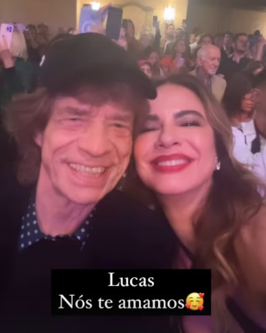 Mick Jagger e Luciana Gimenez prestigiam formatura do filho, Lucas