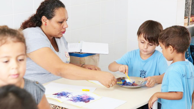 Educadores infantis foram convocados