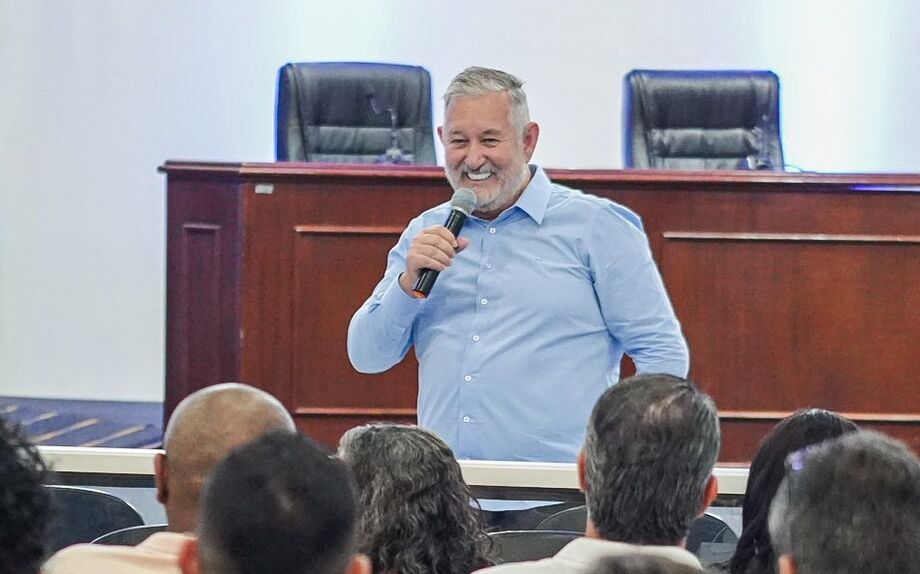 O Deputado Estadual Antonio Vaz