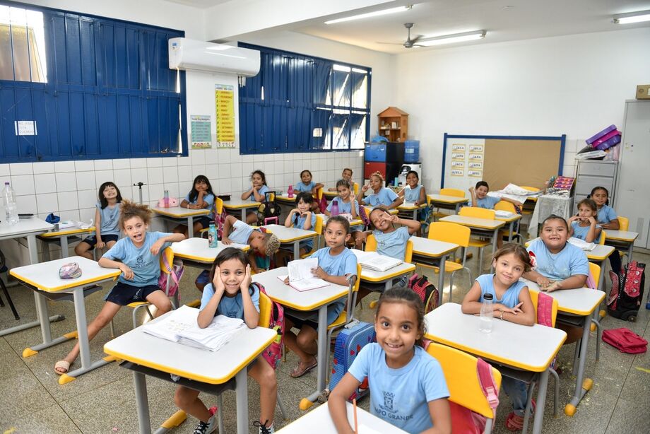 Campo Grande alcançou uma taxa de alfabetização de 97,09%, superando a média nacional de 93%.