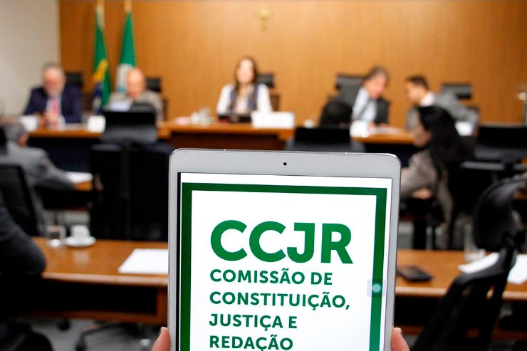 As reuniões da CCJR são realizadas no Plenarinho Nelito Câmara, às quartas-feiras