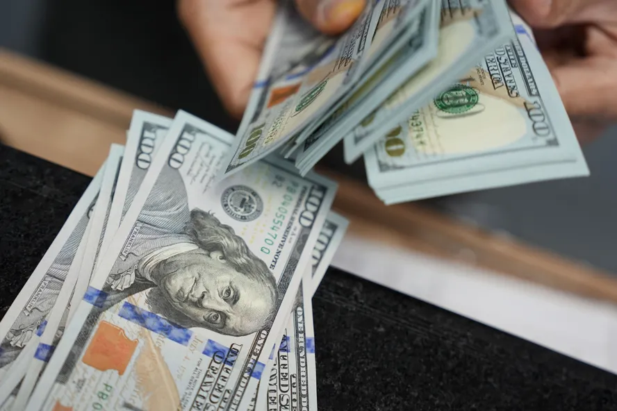 Dólar