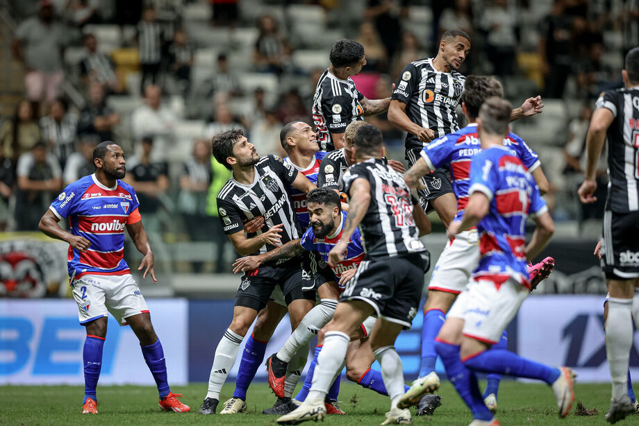 Atlético-MG empata com o Fortaleza em casa e completa três jogos sem vencer no Brasileirão